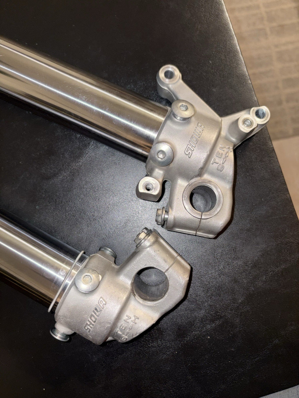 2008 HONDA CRF250R OEM RIGHT LEFT FRONT SUSPENSION FORKS SHOCKS 51480-KRN-A11