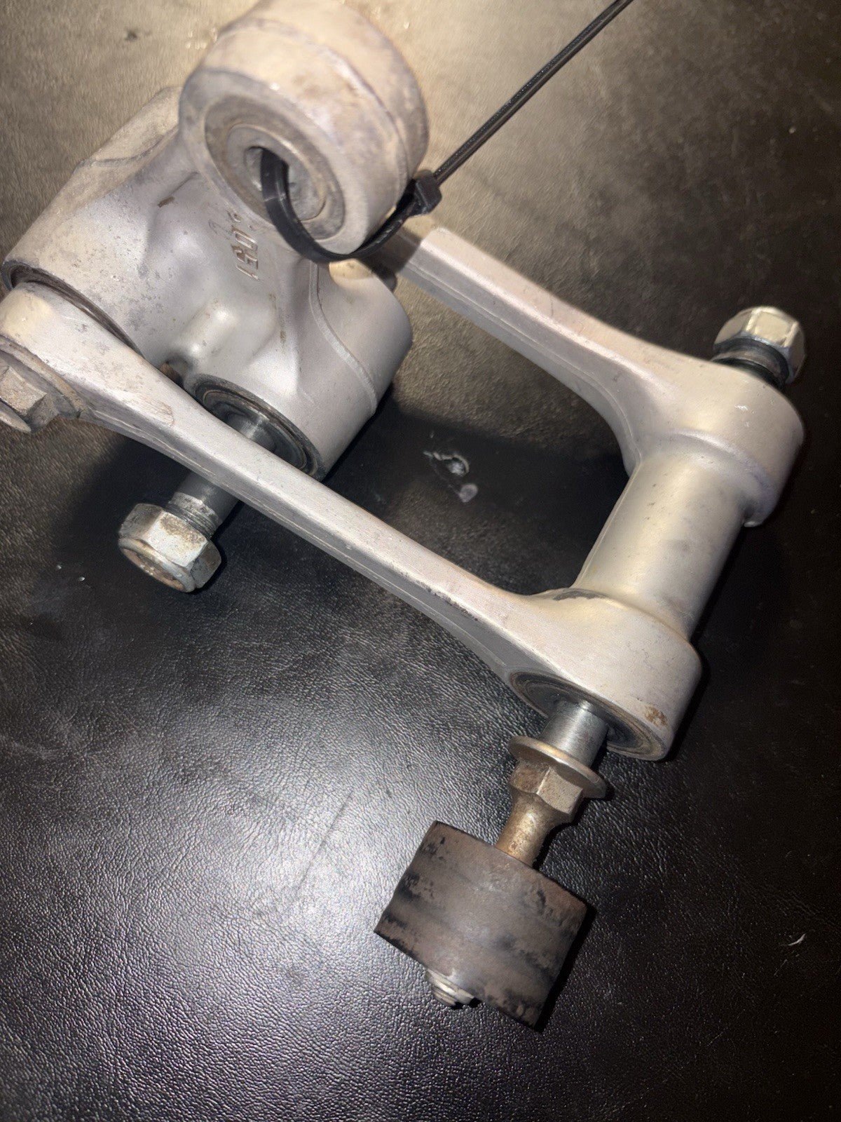 2005 Honda Crf250r Rear Shock Linkage Piviot Dog Bone Collar Bolts Mounts