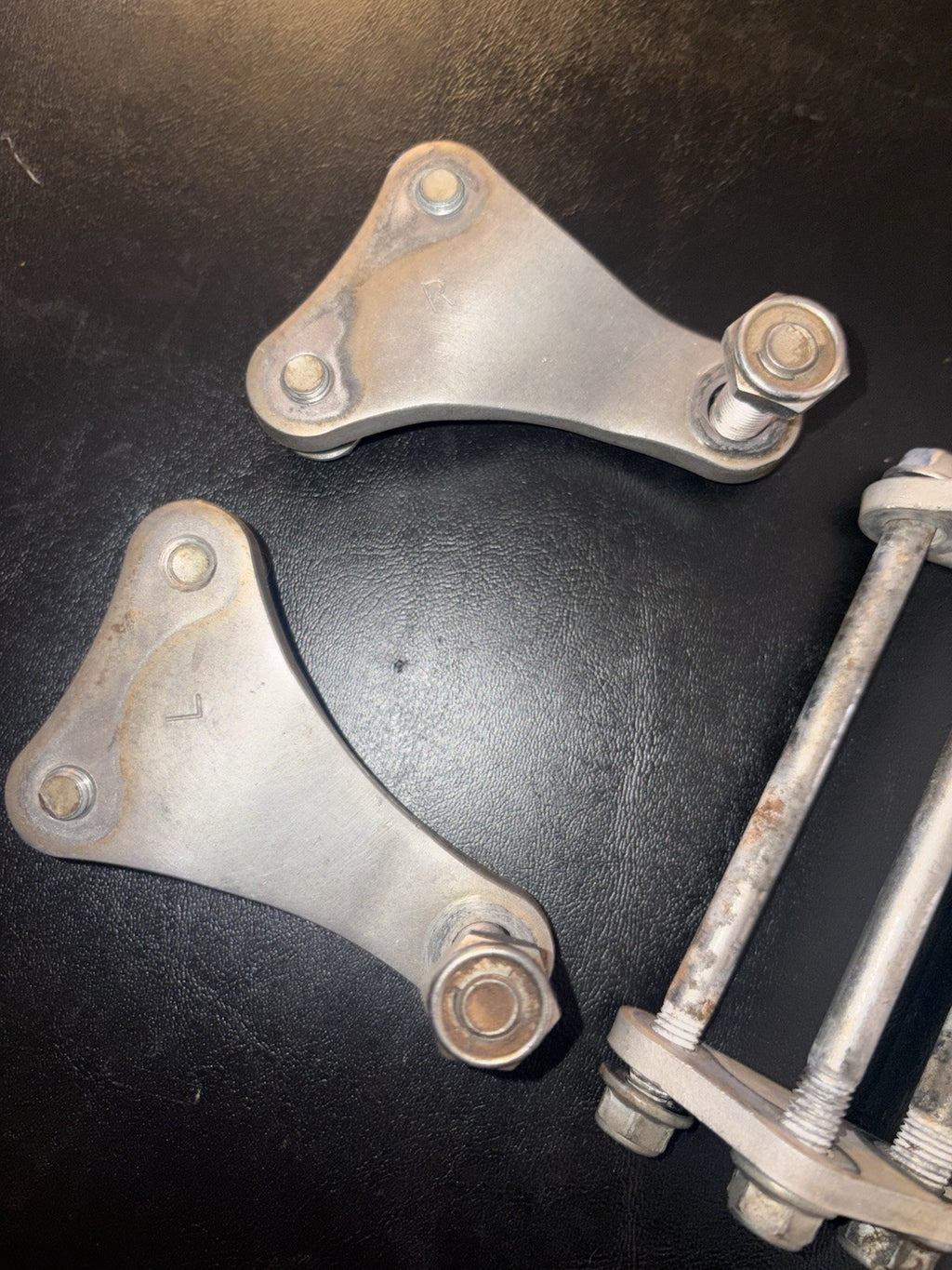 2009 Kawasaki KX450F OEM Engine Motor Mounts Brackets Upper Lower Hangers