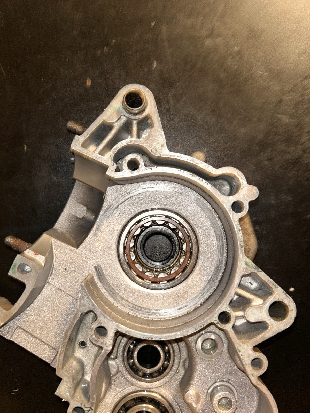 2013 - 2017 KTM Sx85 85 SX Oem Left Right Engine Crankcase Cases Block Bottom