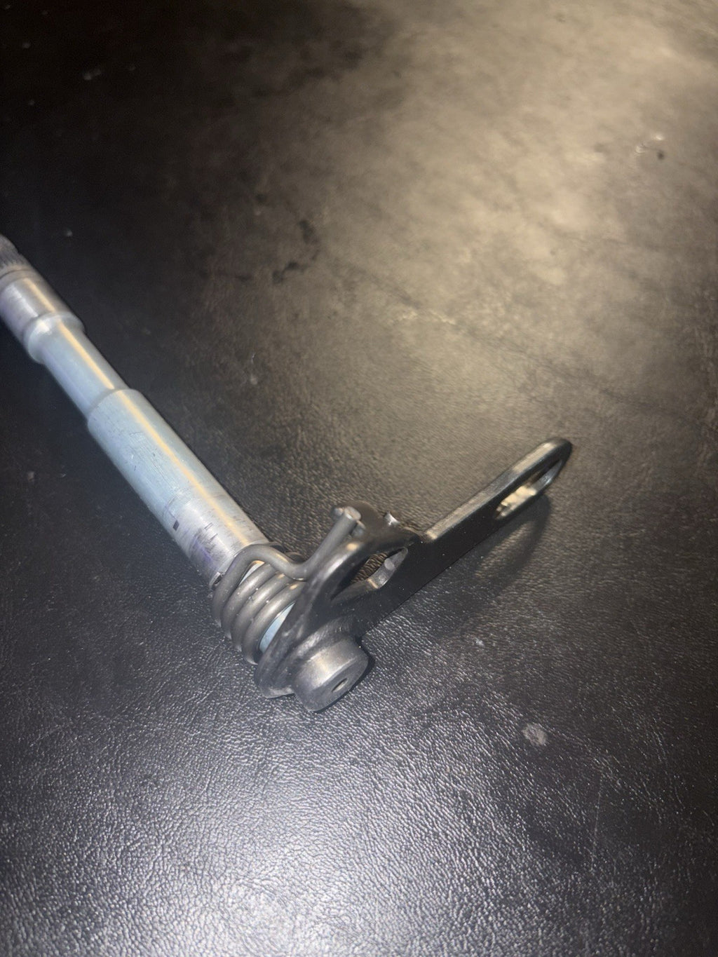 2002-2007 2003 Honda Cr250r OEM Shifter Shift Shaft Spindle Spring 24610-KZ3-L20