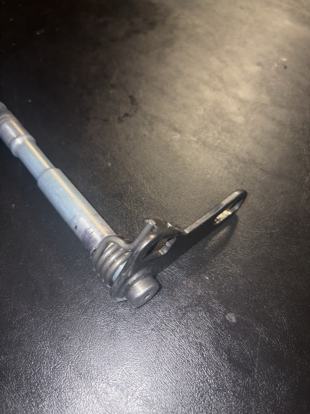 2002-2007 2003 Honda Cr250r OEM Shifter Shift Shaft Spindle Spring 24610-KZ3-L20
