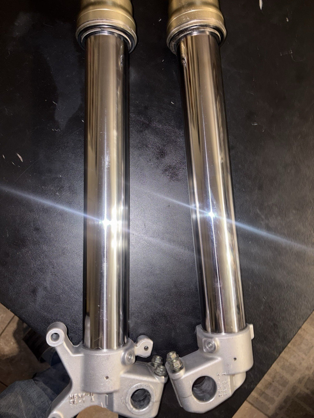 2004 - 2008 2006 Honda CRF250r OEM SHOWA FRONT FORKS SHOCKS DAMPENERS SUSPENSION