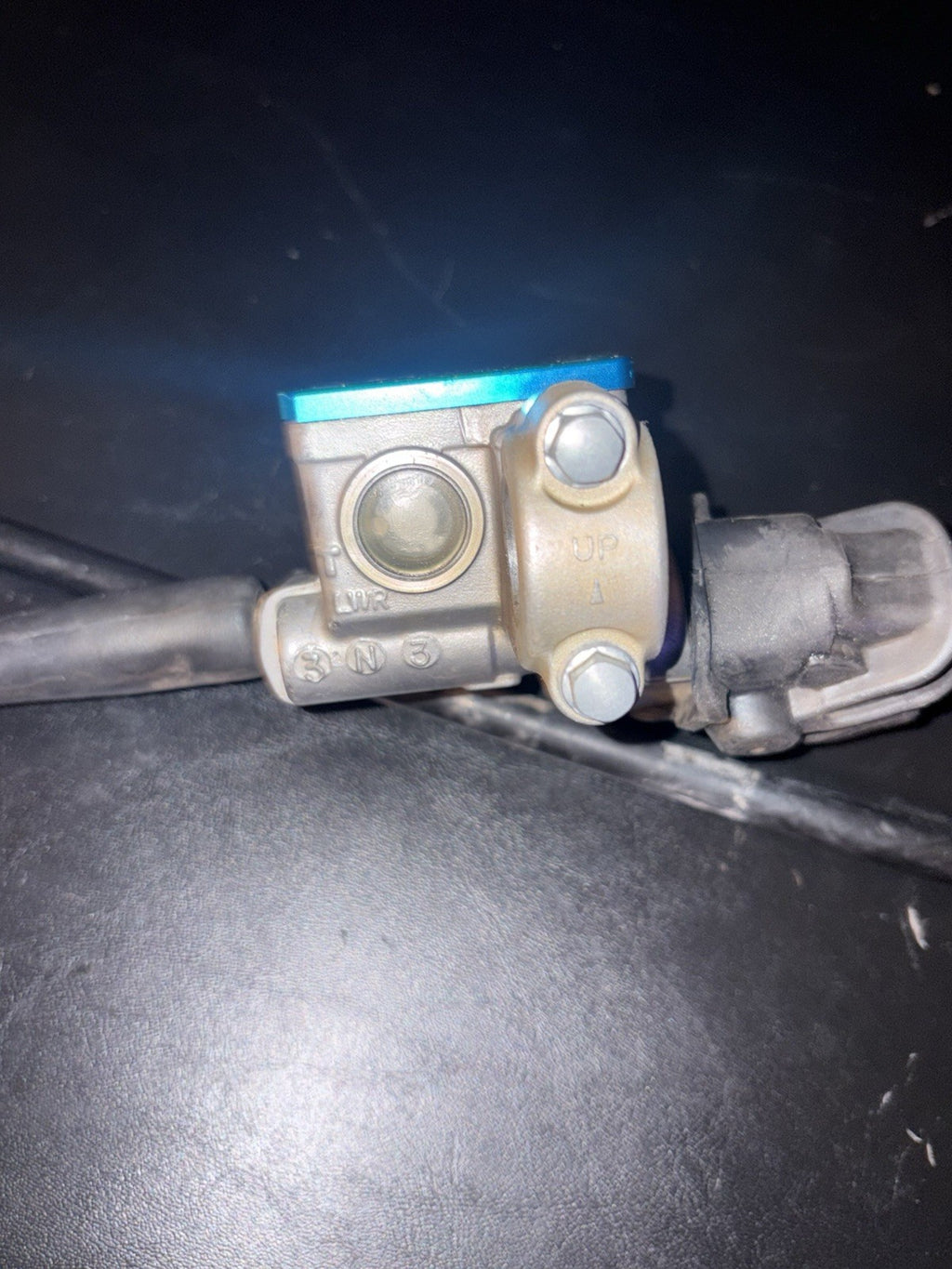 2003 2004 Yamaha YZ450F OEM FRONT BRAKE CALIPER MASTER CYLINDER ASSEMBLY ASV