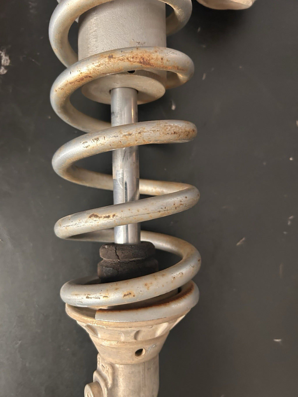2004 Yamaha YZ250F OEM Rear Shock Absorber Suspension Spring 5XC-22210-00-00