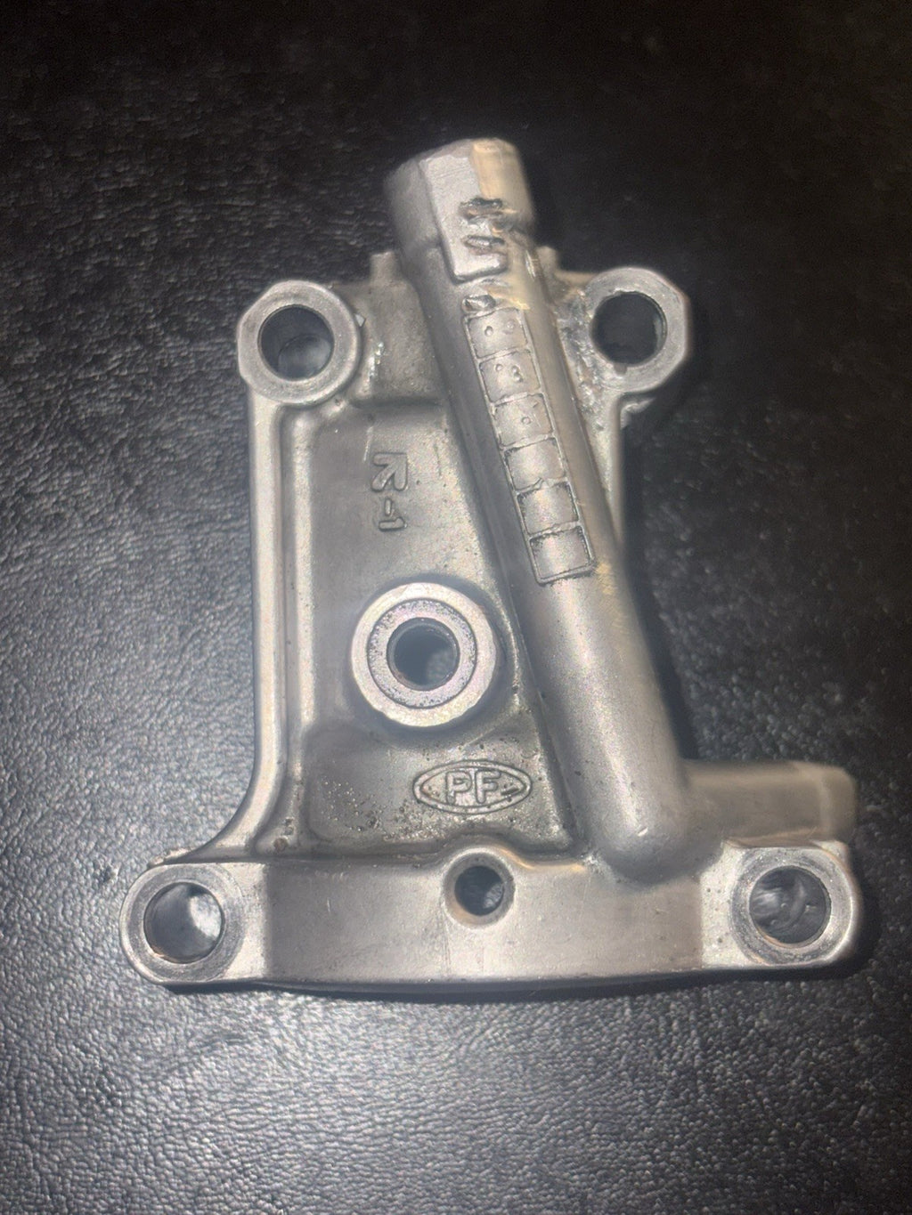 2003 03-05 YAMAHA YZ450F Exhaust Camshaft Cam Shaft Cap Holder Tower Mount Bolts