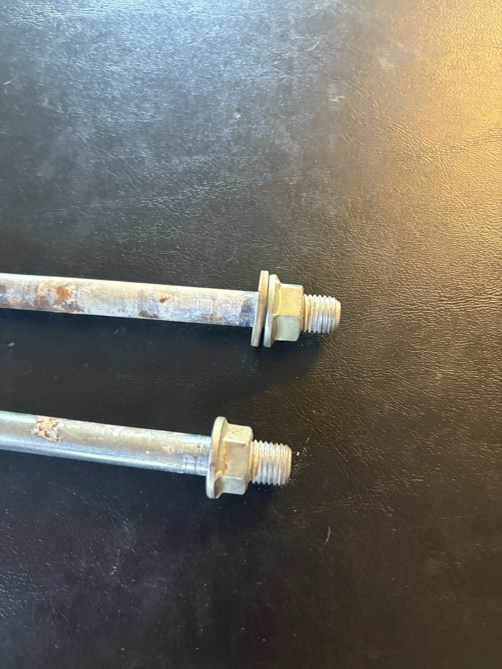 Honda CR250R CR250 2002-2007 OEM Motor Mounts Head Hanger Bracket Plate Bolts