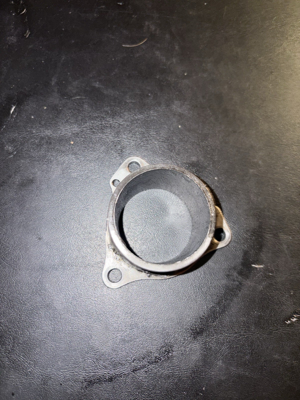 2003 2004 OEM Cylinder Exhaust Headed Expansion Chamber Mount Flange