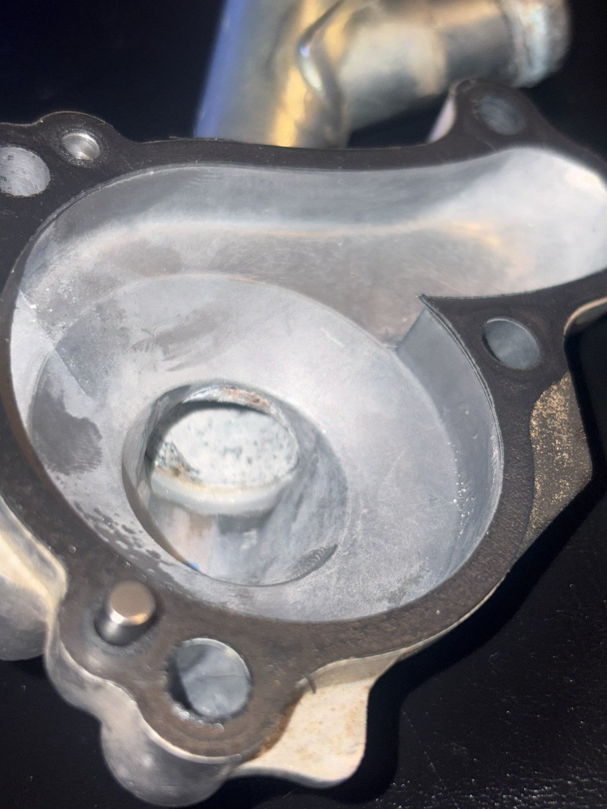 2010-2013 2012 YAMAHA YZ450F YZ 450F OEM WATER PUMP HOUSING COVER OUTER