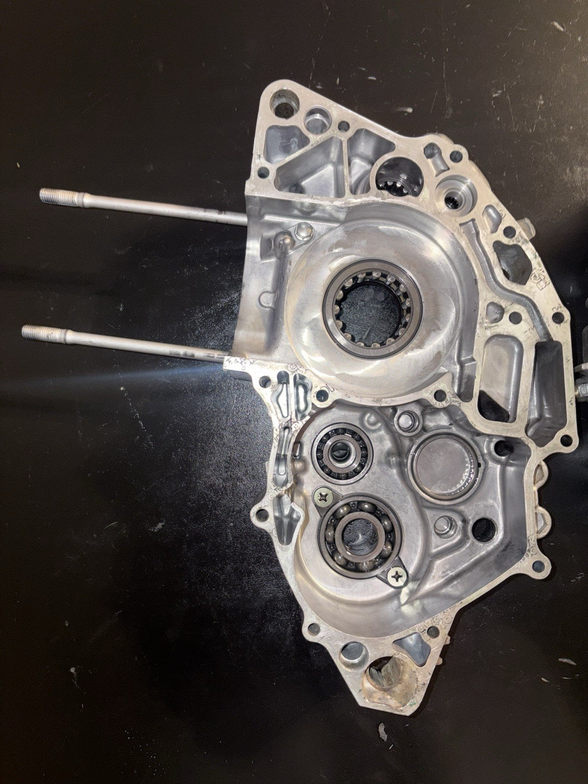 2006 Honda Crf250r OEM Engine Motor Crankcase Cases Block Bottom End Left Right