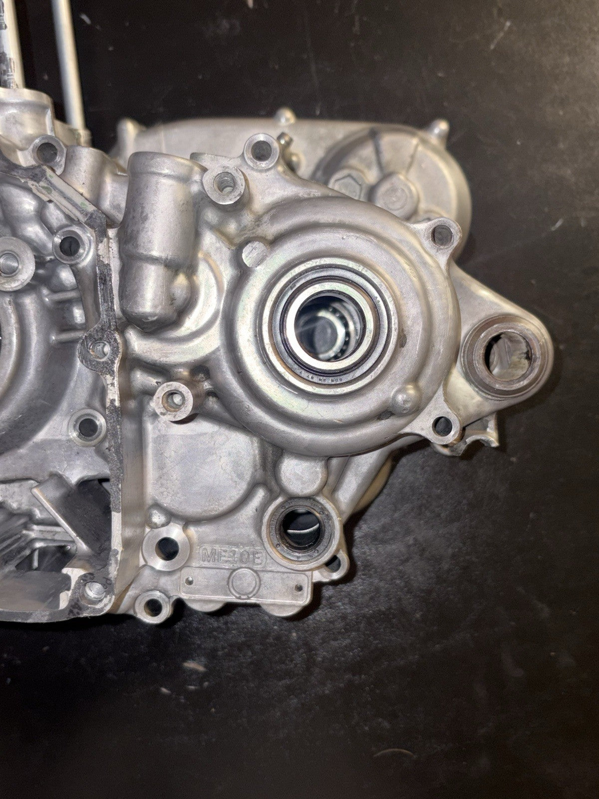 2006 Honda Crf250r OEM Engine Motor Crankcase Cases Block Bottom End Left Right