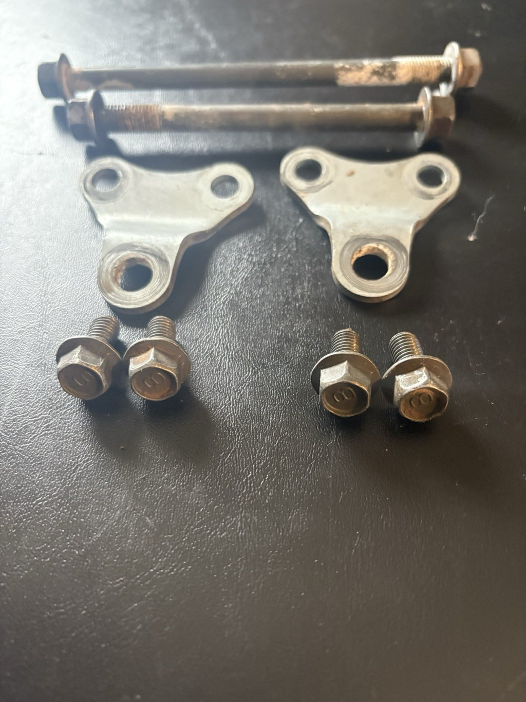 2004 YAMAHA 04-06 WR450F 04-05 YZ450F OEM ENGINE MOTOR MOUNT STAY BRACKETS