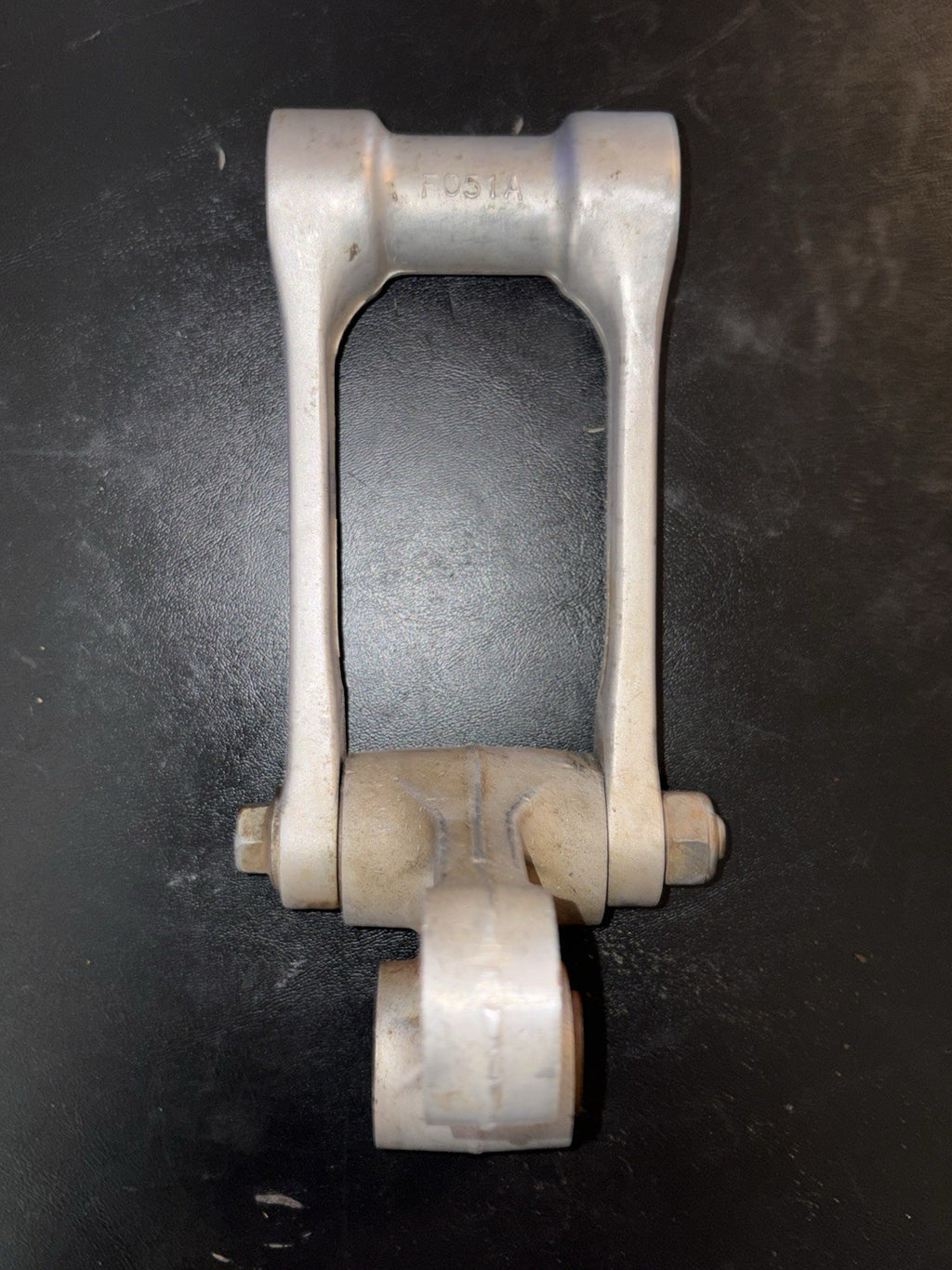 2006-2008 2008 Honda CRF450R OEM Rear Shock Linkage Pivot 52465-Men-710