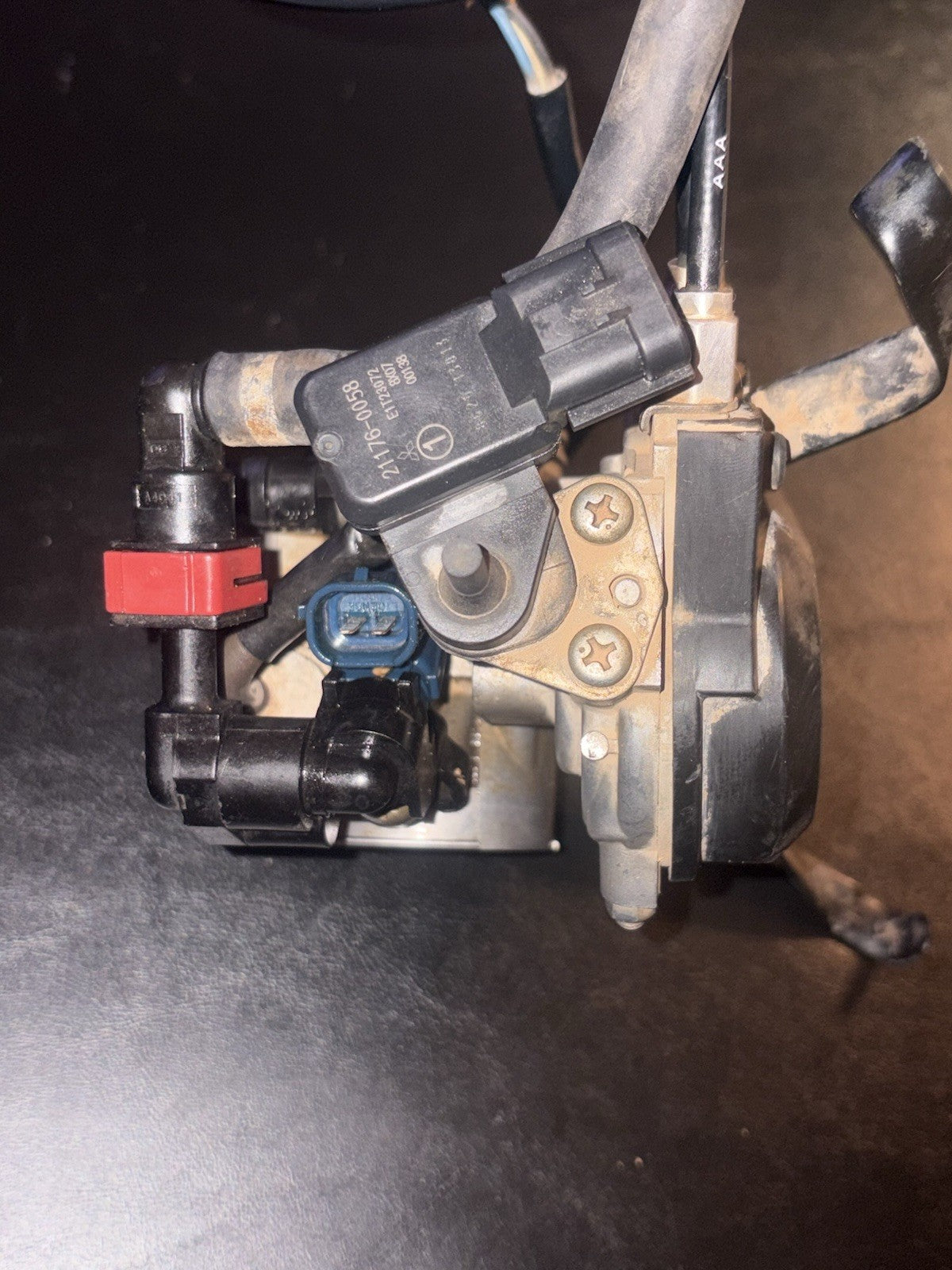 2009  09-11 KAWASAKI KX450F OEM KEIHIN MAIN FUEL INJECTOR THROTTLE BODY ASSEMBLY