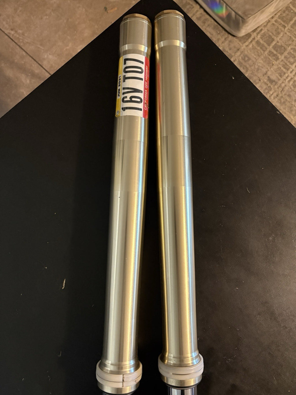 2006 - 2009 Yamaha YZ450F OEM Front Forks KYB SSS Suspension Shock Absorbers