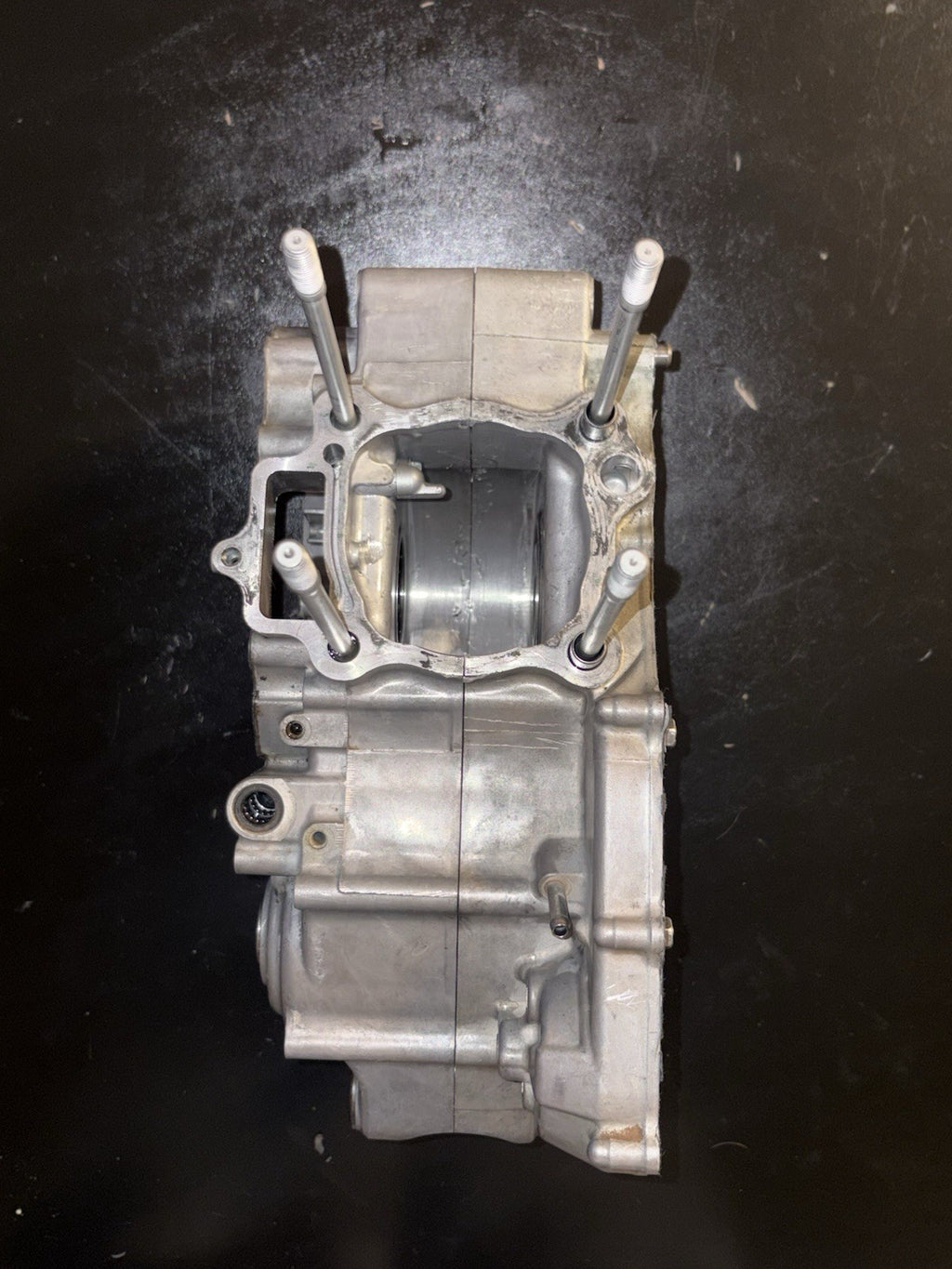 2006 Honda Crf250r OEM Engine Motor Crankcase Cases Block Bottom End Left Right