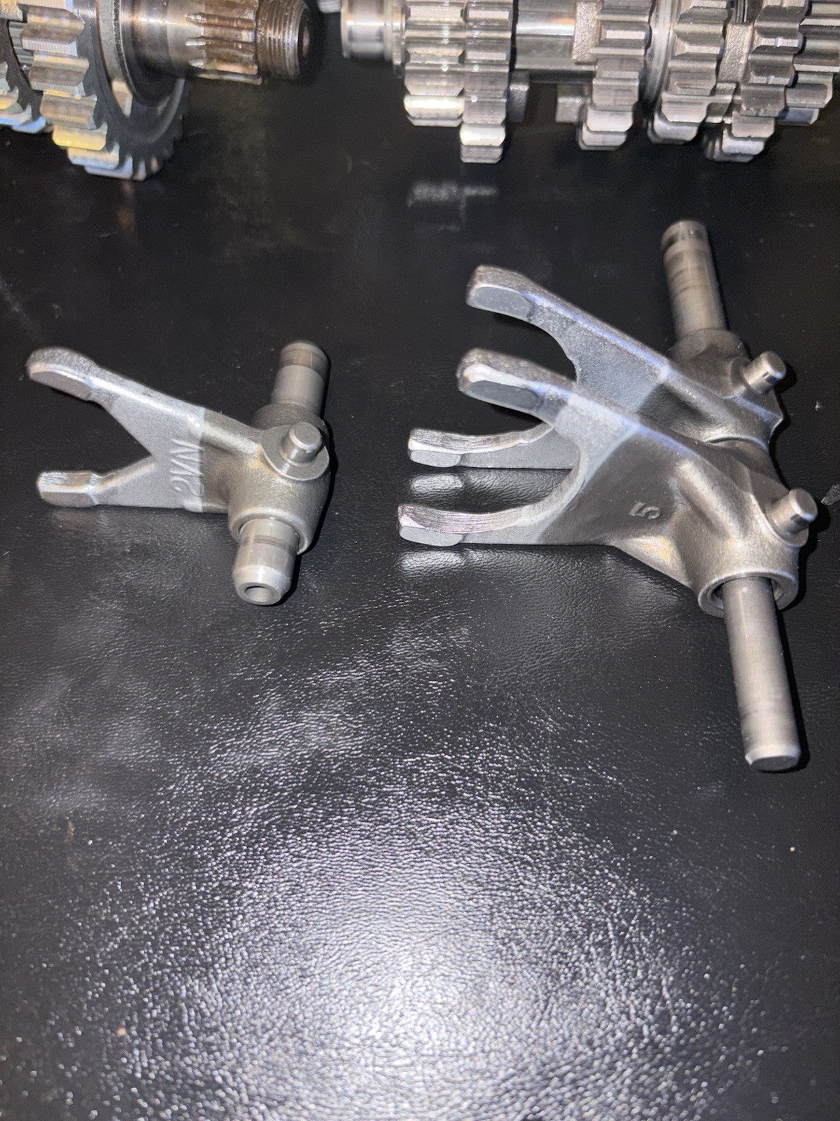 00-01 2000 YZ125 YZ 125 OEM Transmission Axle Shaft Gears Gearbox Shift Assembly