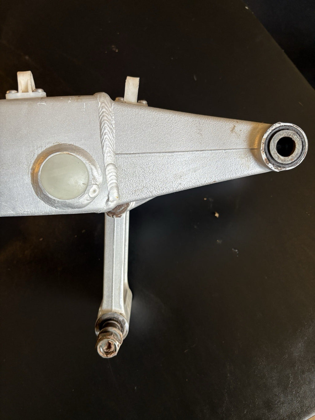 2000 Yamaha Yz125 Swing Arm Rear Shock Link Linkage Dog Bone Chain Guide Slider