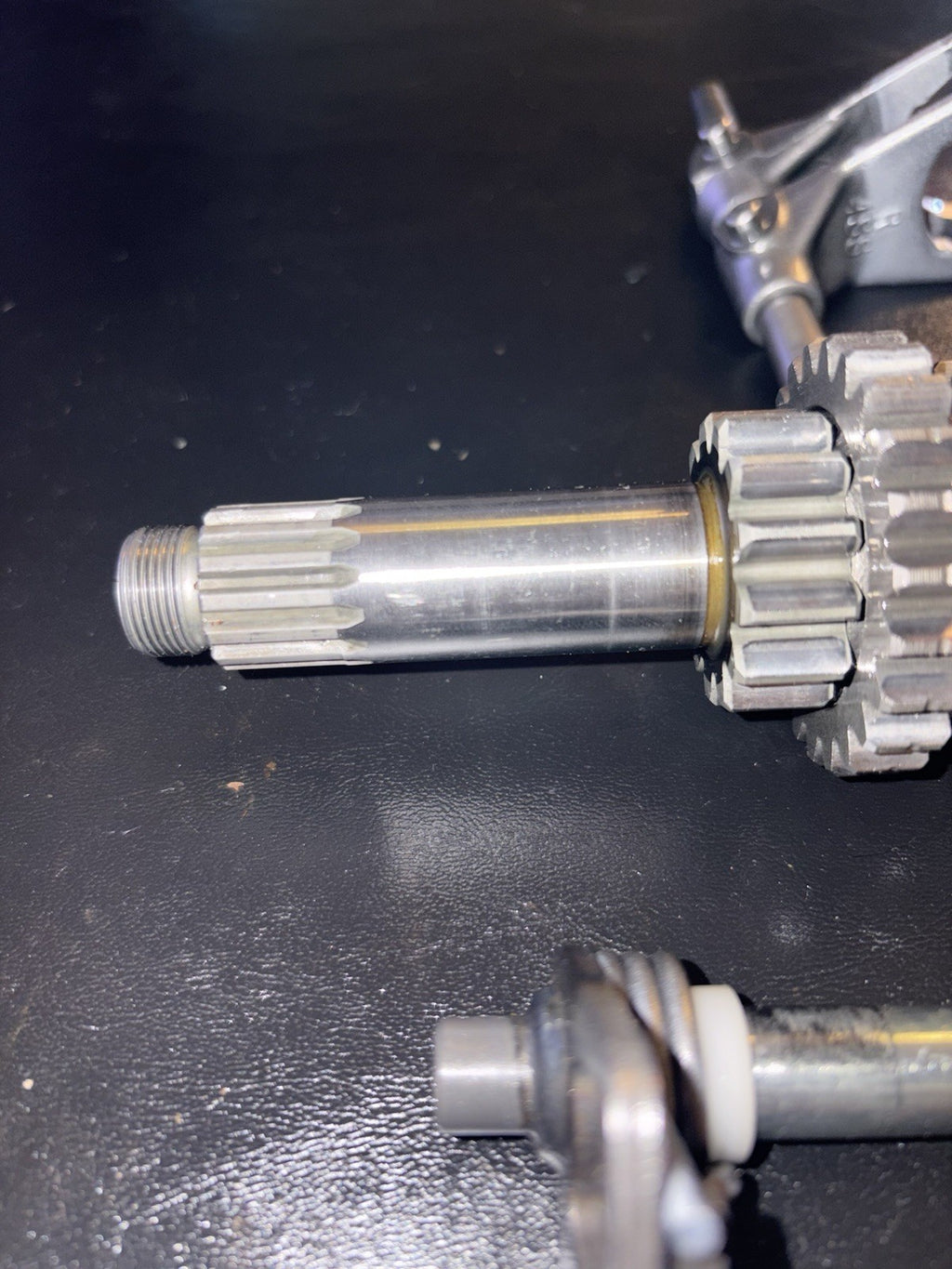 00-01 2000 YZ125 YZ 125 OEM Transmission Axle Shaft Gears Gearbox Shift Assembly