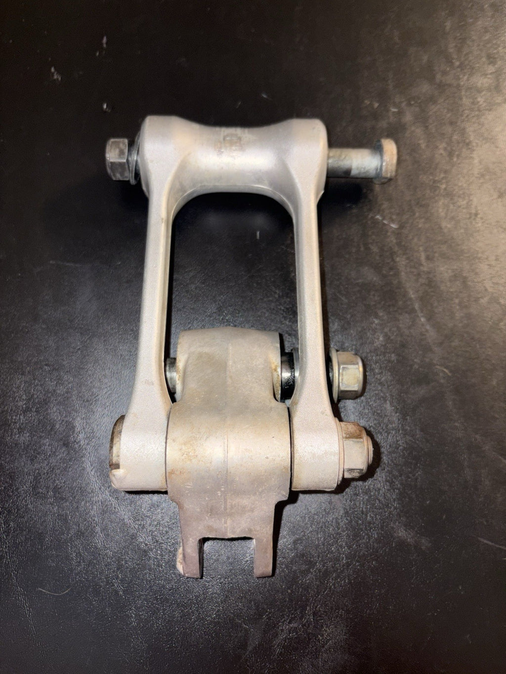 2015 Yamaha YZ250F OEM Rear Shock Suspension Linkage Links Relay Arm Piviot Bone