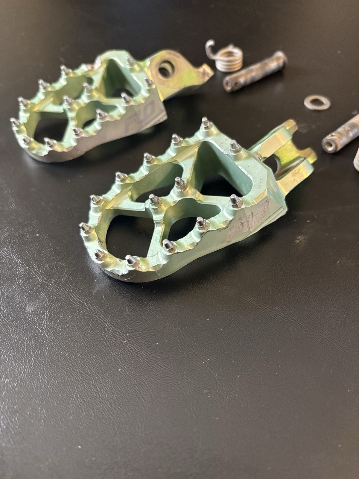 2007-2026 Kx250f Kx450f Flo Footpegs Foot Pegs Peg FPEG-792