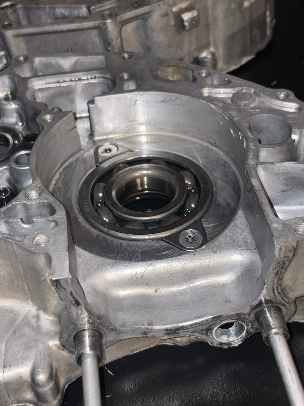 2006 Honda Crf250r OEM Engine Motor Crankcase Cases Block Bottom End Left Right
