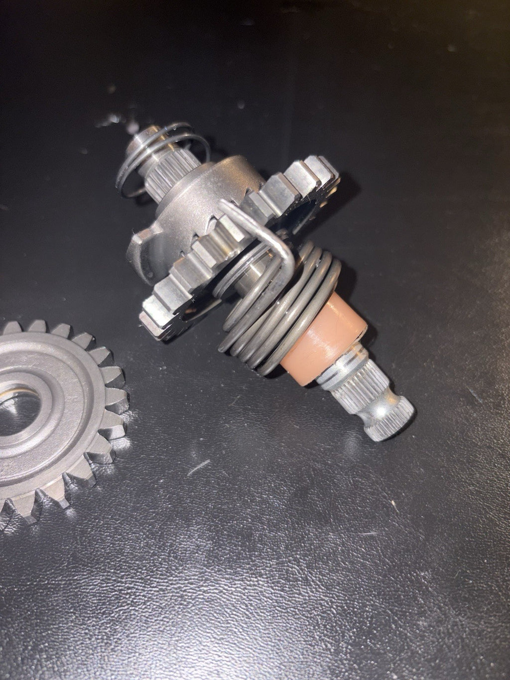 2003 03-07 CR85R CR85 OEM Kick Start Starter Mechanism Axle Spindle Shaft Gear