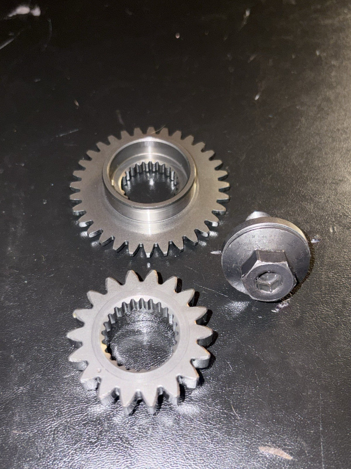 2004-2009 2008 HONDA CRF250R OEM CRANK PRIMARY COUNTER BALANCE GEAR SHAFT