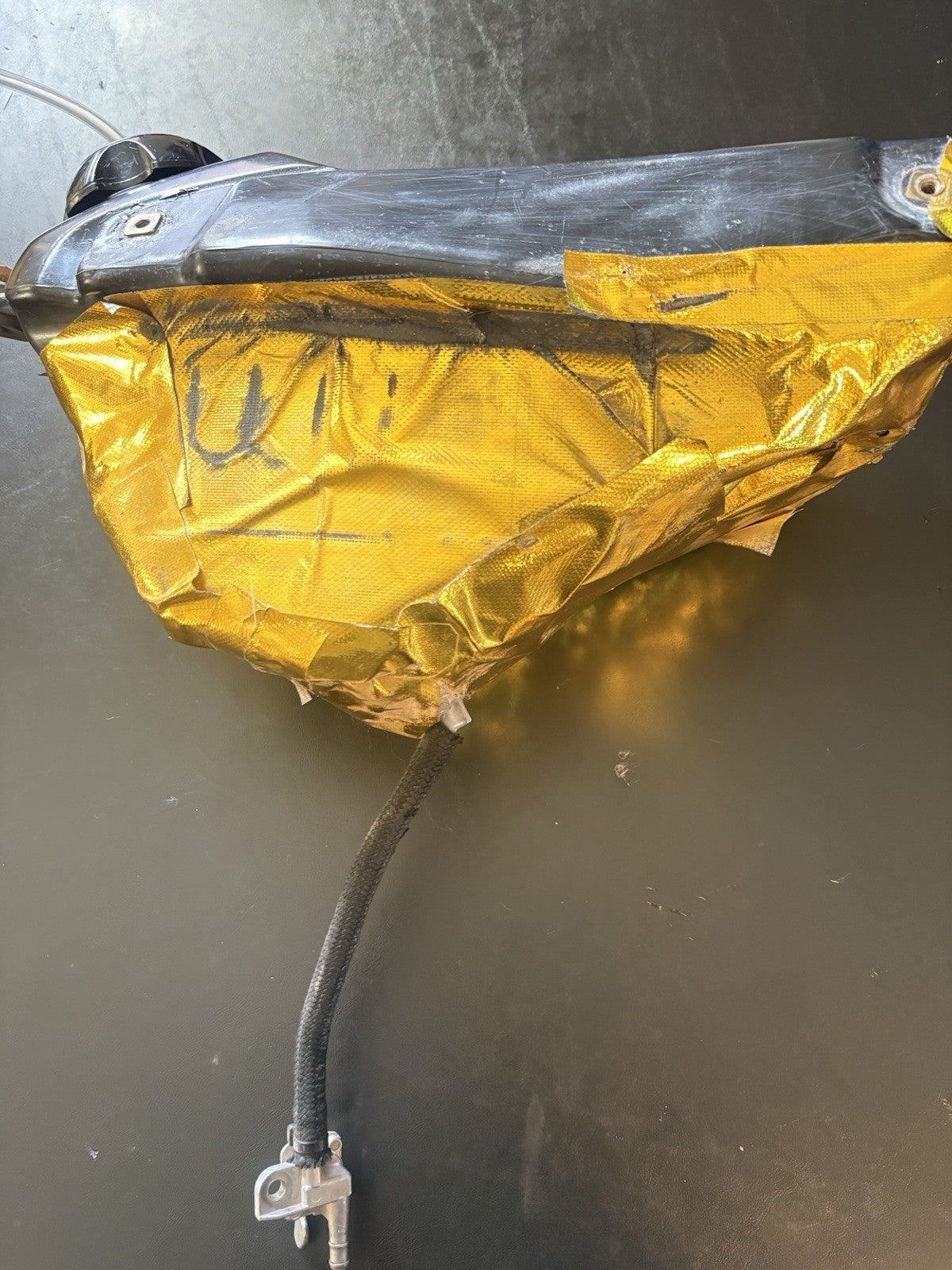 2002 2003 2004 HONDA CRF450R GAS TANK FUEL TANK Petrol Canister 17510-MEB-670