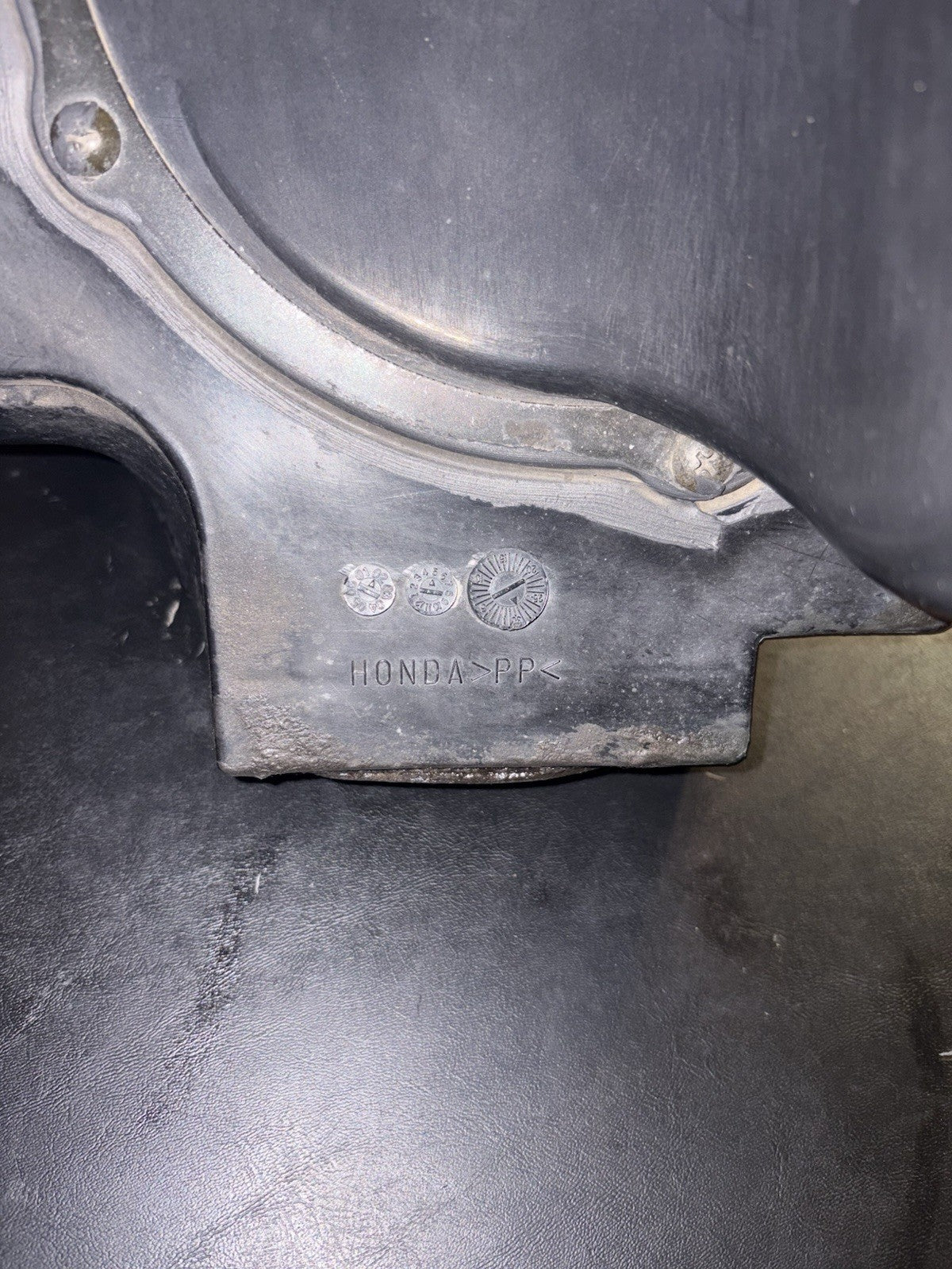 2003 HONDA CR250R OEM AIRBOX AIR CLEANER FILTER BOX INTAKE MANIFOLD BOOT ELEMENT