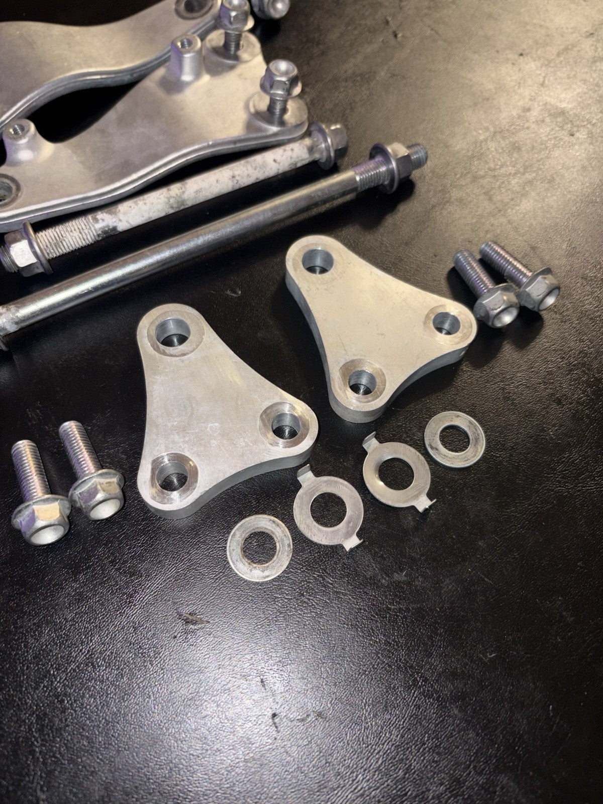 2011 10-13 YAMAHA YZ450F OEM ENGINE MOTOR MOUNT STAY BRACKETS HEAD HANGERS