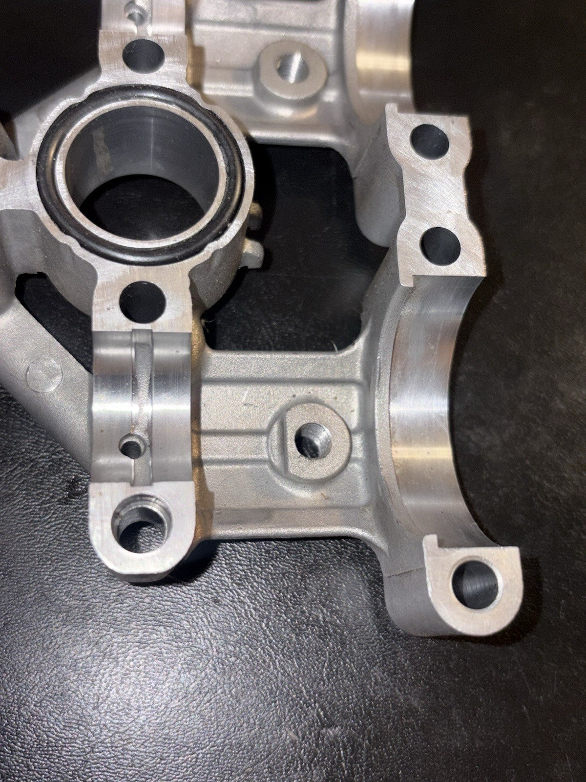 2016 Rmz250 Cylinder OEM Head Camshaft Cam Tower Bridge Caps Mount Clamp