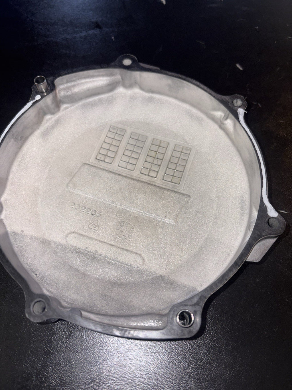 2003-2007 2006 Yamaha YZ450F OEM Engine Right Side Outer Clutch Cover Right Side