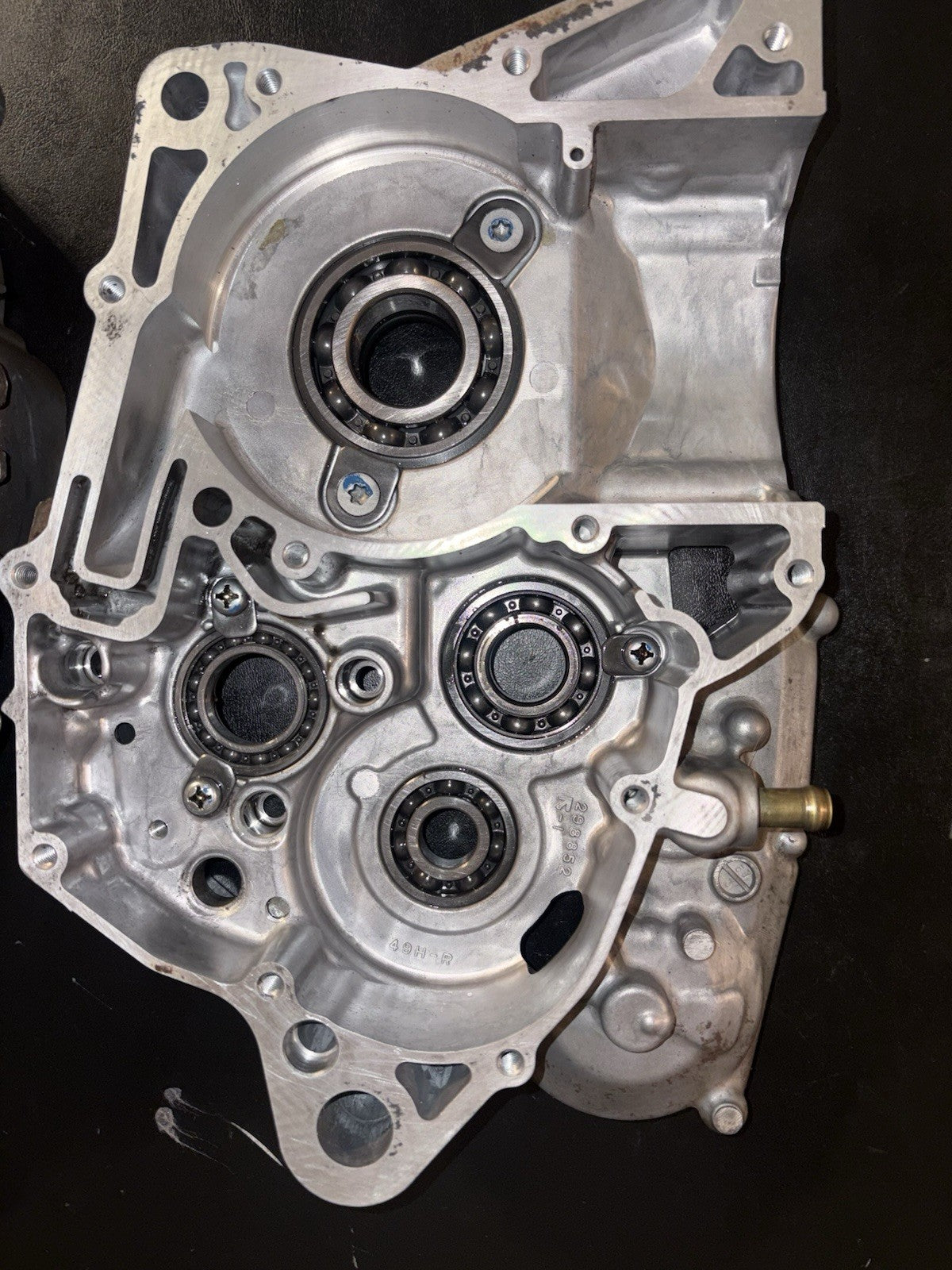 2016 RMZ250 RMZ 250 OEM Engine Motor Crankcase Set Block Half Cases Left Right