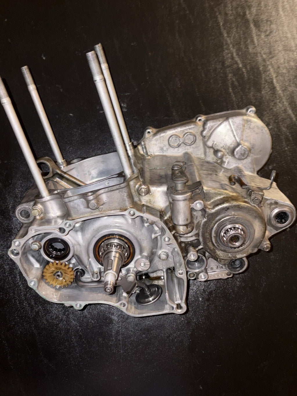 2008 Honda CRF450R Engine Transmission Bottom End Crankcase Crank Case Block Box
