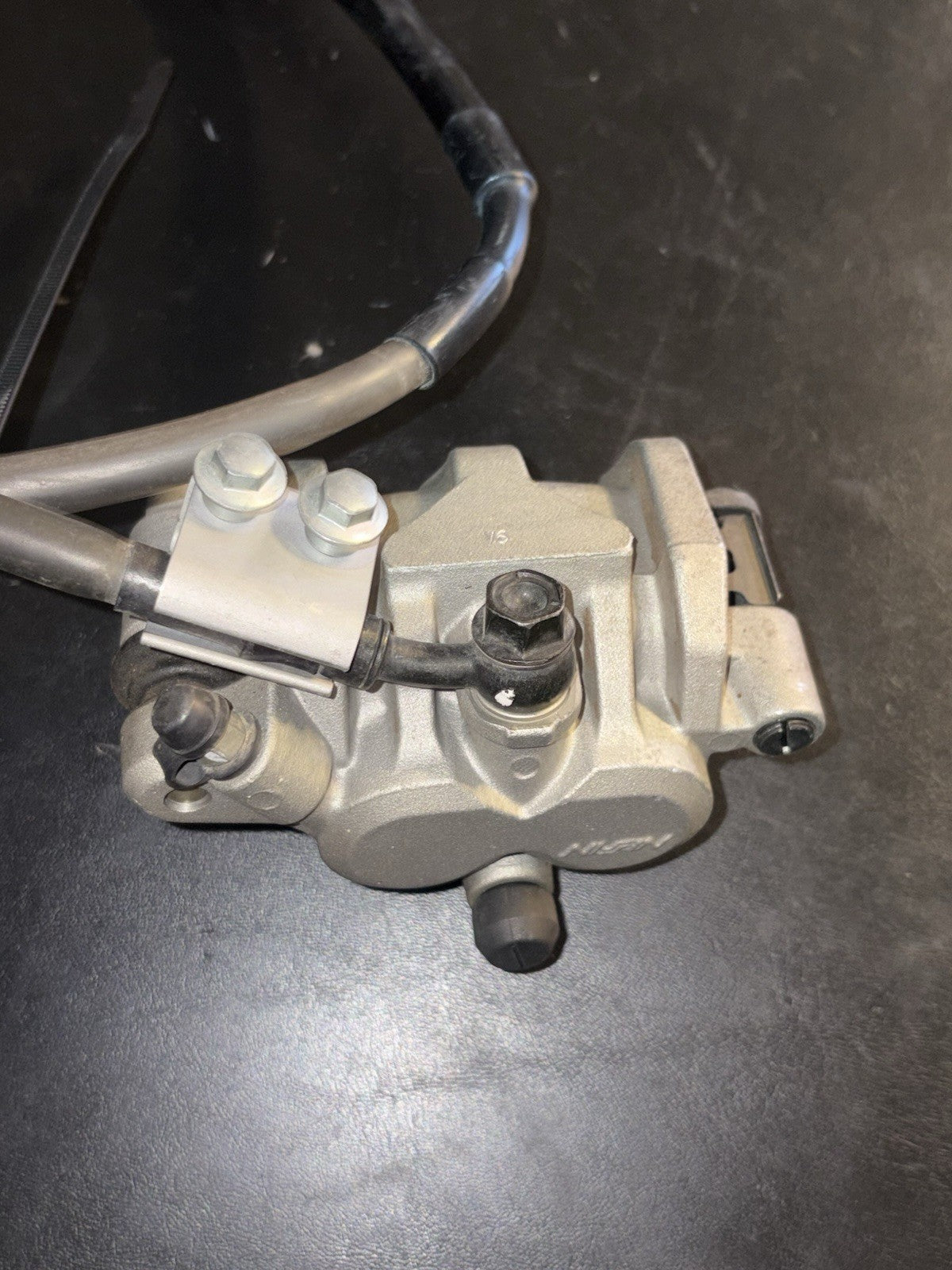 2005 Cr250r Cr 250 R OEM Nissin Front Brake Caliper Hose Line
