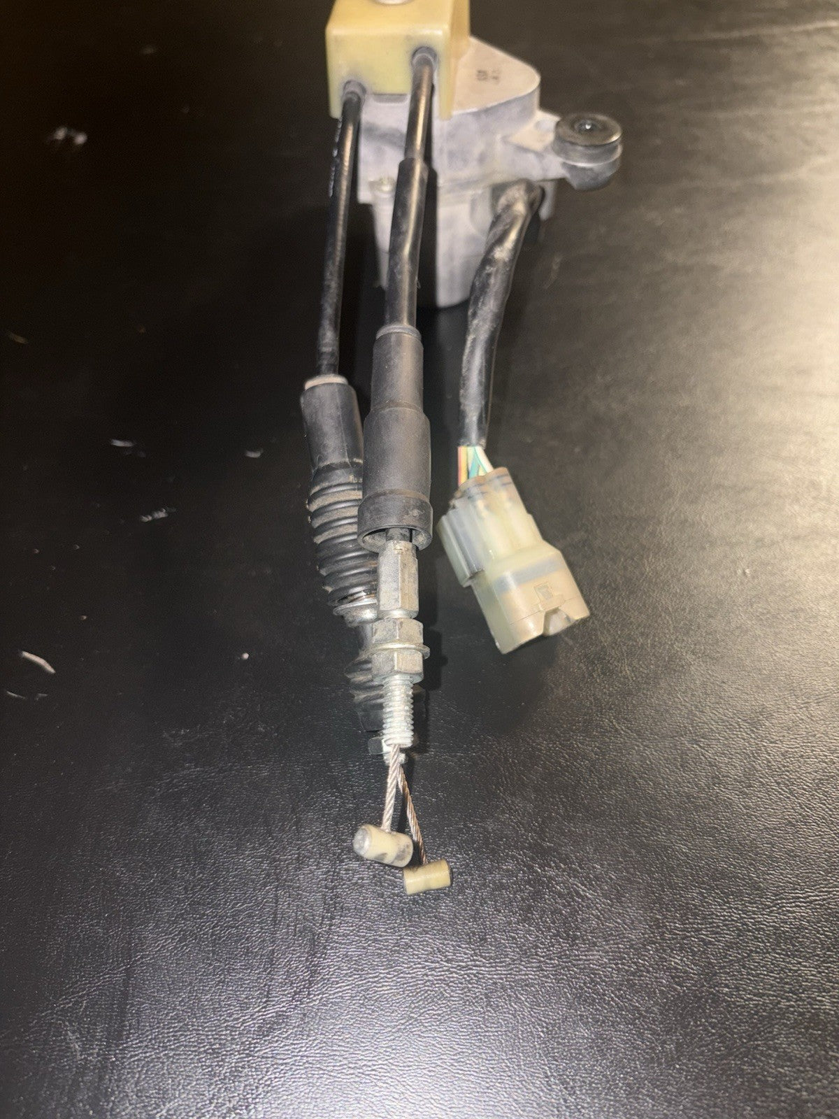 2005 Honda Cr250r OEM RC Power valve Servo Motor Assembly OEM Cables Wire
