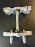 2004 2005 2006 2007 Honda Crf450r OEM Triple Tree Clamp Steering Stem Head Clamp