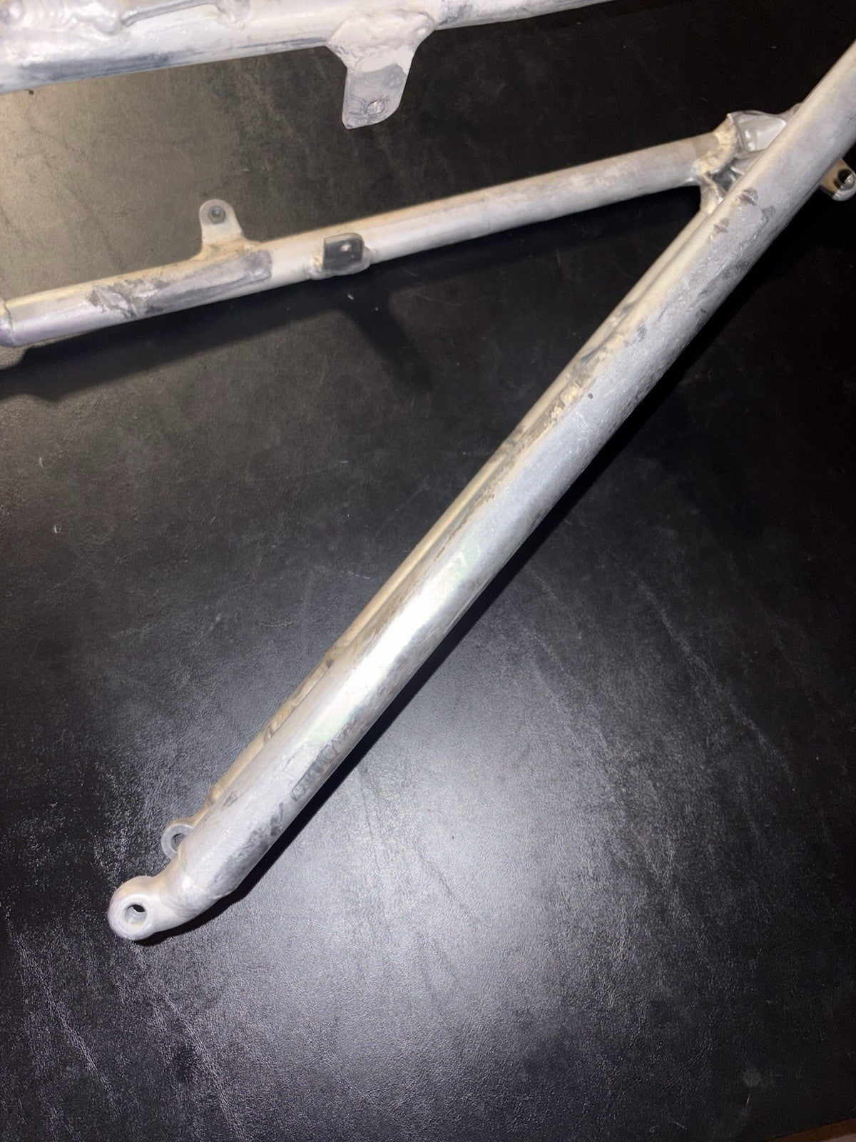2005 04 - 05 CRF250R CRF250 Sub Frame Chassis Seat Rail Subframe 50200-KRN-730