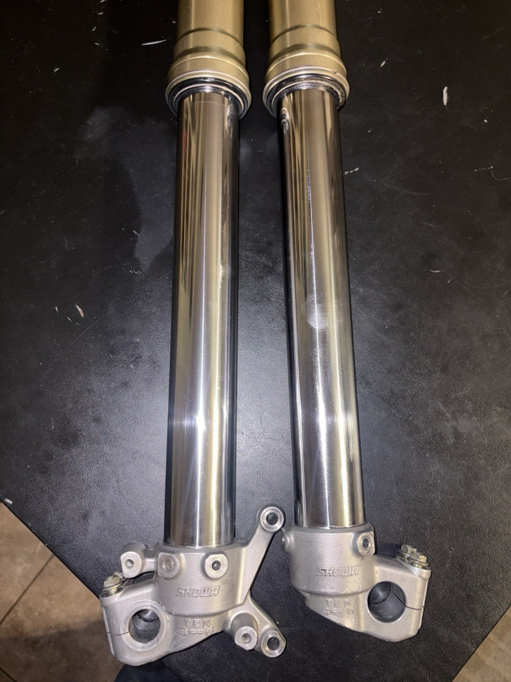 2004 - 2008 2006 Honda CRF250r OEM SHOWA FRONT FORKS SHOCKS DAMPENERS SUSPENSION
