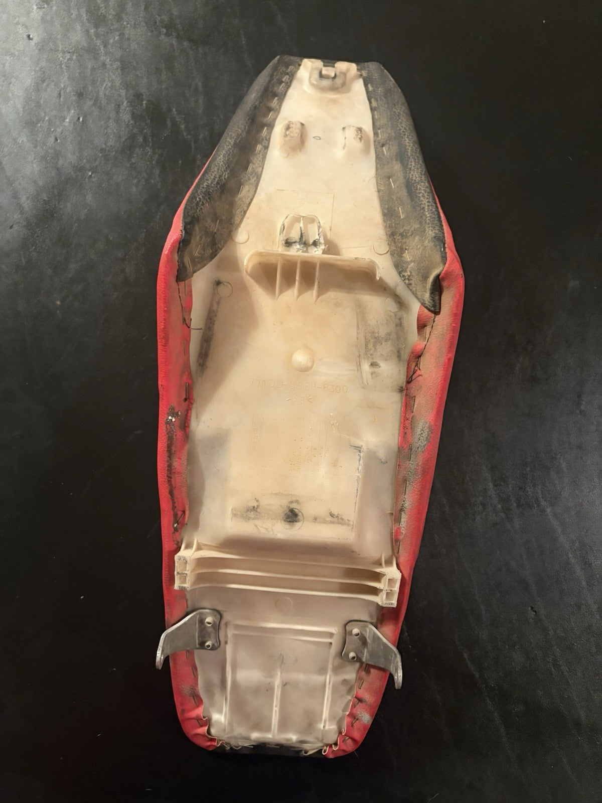 97-06 HONDA CR80 CR80R CR80RB CR85R CR85RB OEM RED SEAT SADDLE FOAM PAN COMPLETE