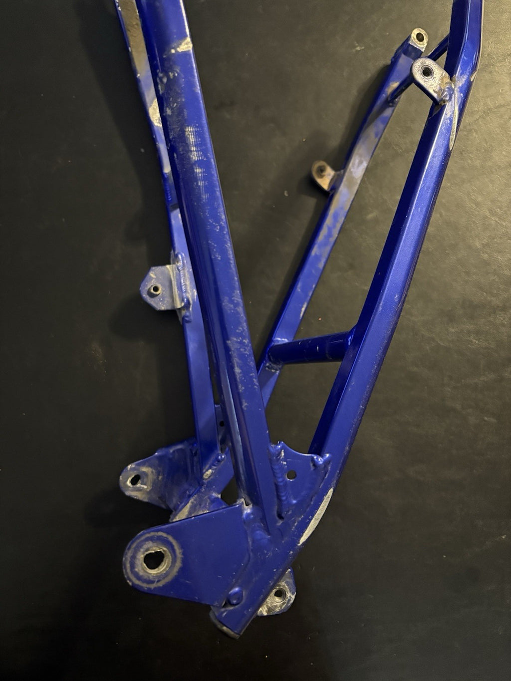 2000 YAMAHA YZ125 OEM SUBFRAME REAR SUB FRAME SEAT SUPPORT 5HC-21190-00-P0
