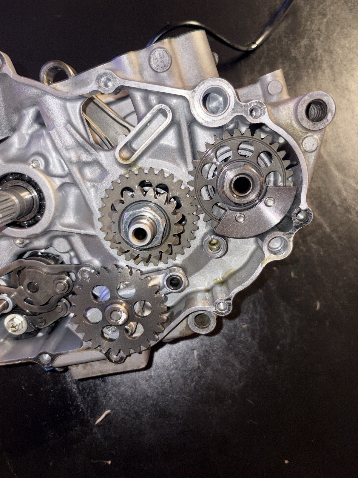 2015 Yamaha Yz250f OEM Complete Engine Bottom End Transmission Crankcase Cases