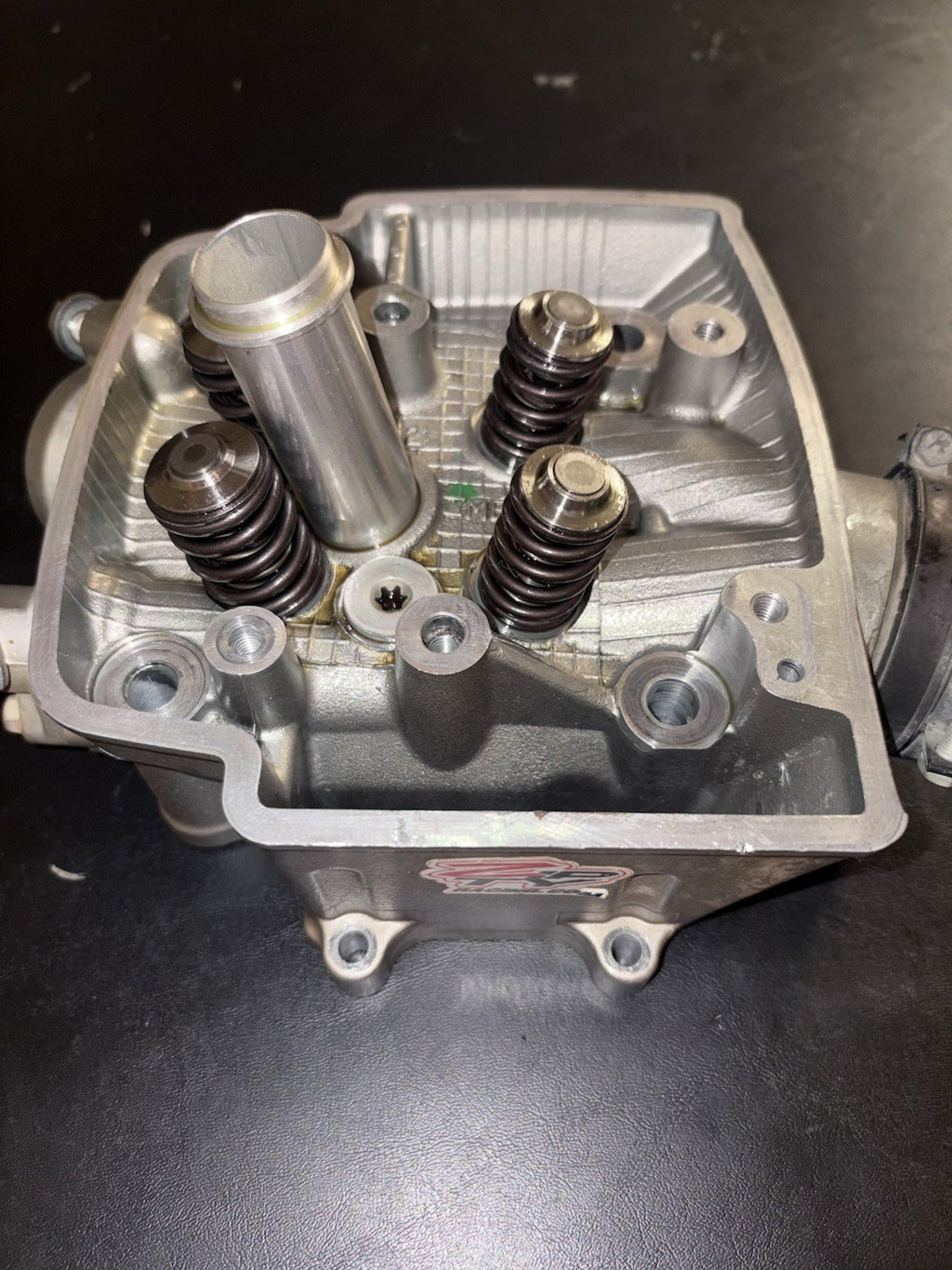 Honda 2007 2008 Crf450r Cylinder Head Valve Train Assembly Intake Exhaust