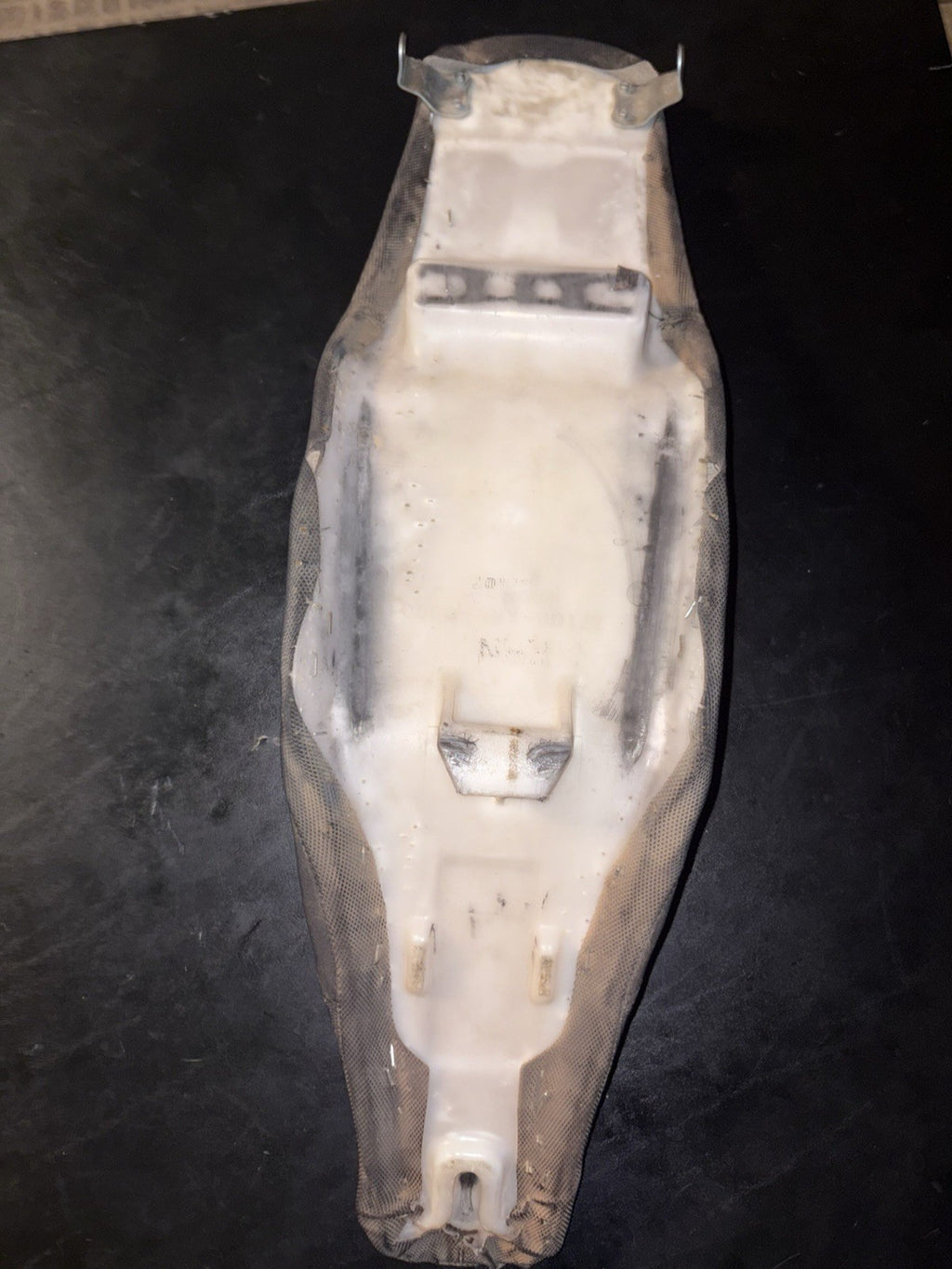 2005 HONDA CRF250R 04 - 05 OEM SEAT SADDLE COVER PAN 77100-KRN-730 CRF 250 R