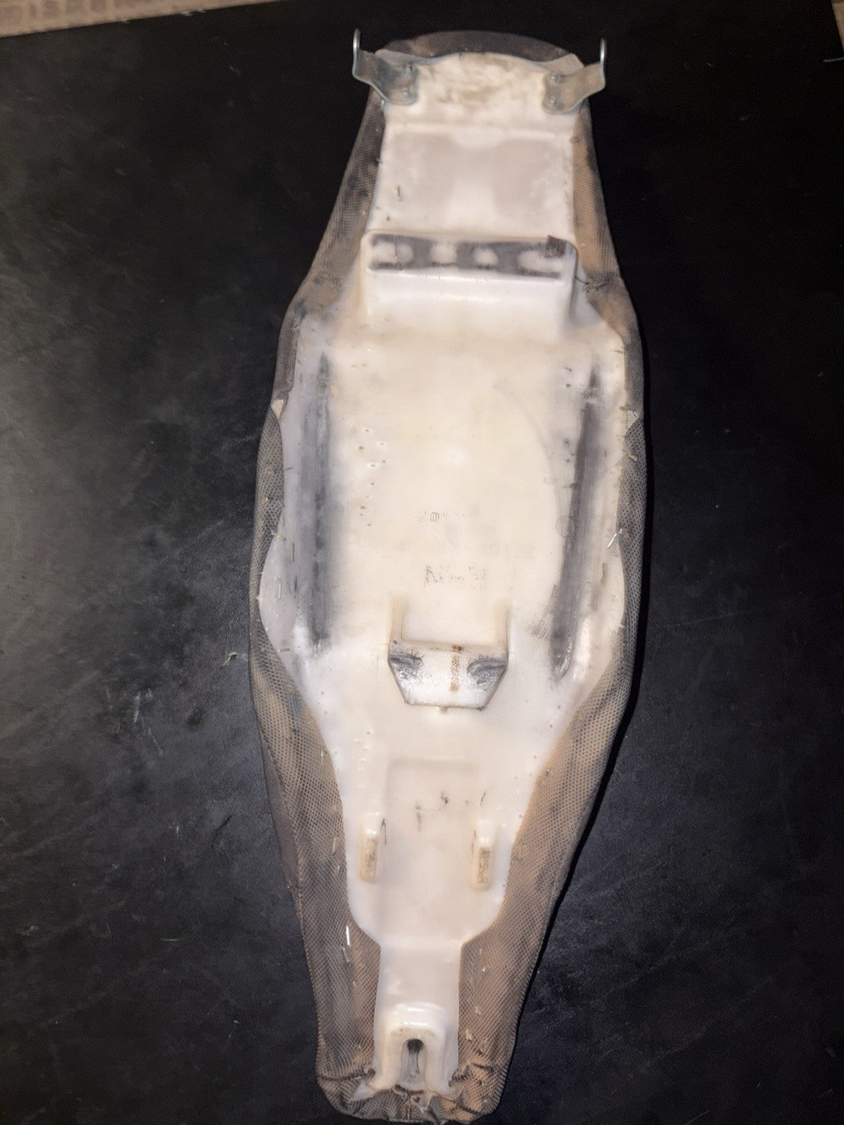 2005 HONDA CRF250R 04 - 05 OEM SEAT SADDLE COVER PAN 77100-KRN-730 CRF 250 R