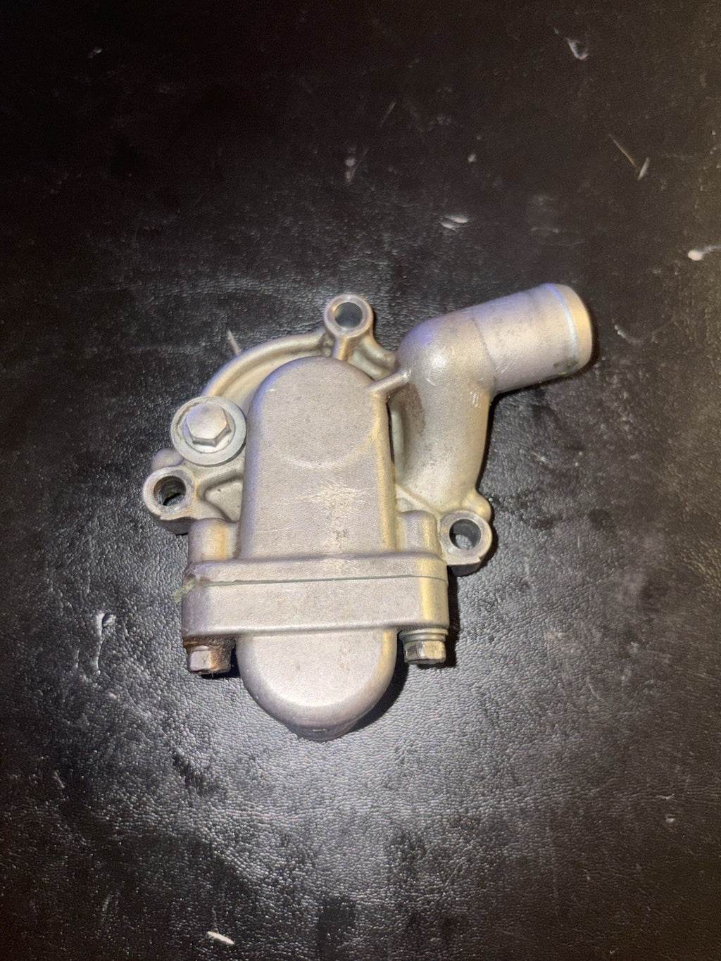 2000 2001 Kawasaki KX250 OEM Outer Water Pump Cover Waterpump 16142-1159