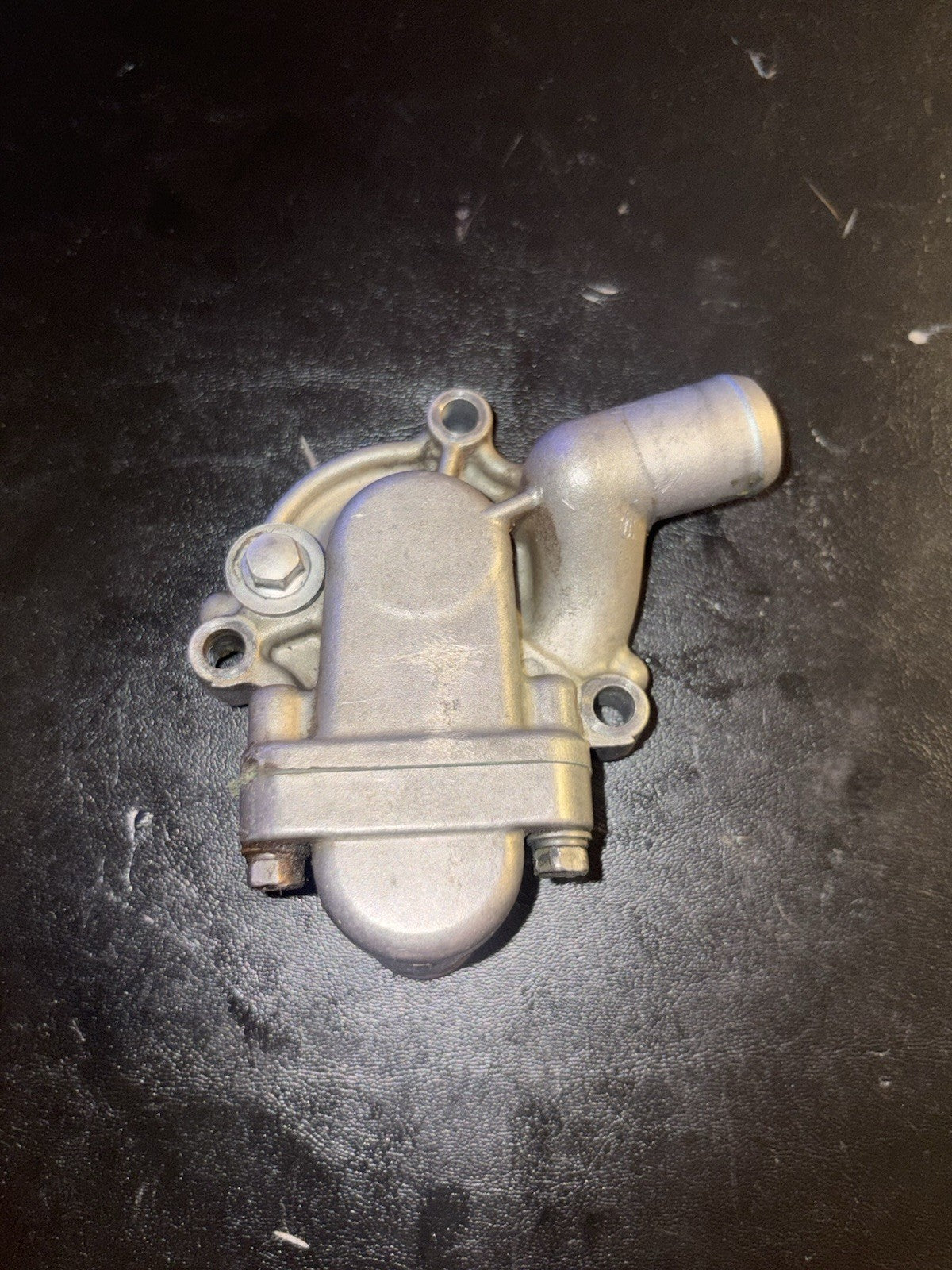 2000 2001 Kawasaki KX250 OEM Outer Water Pump Cover Waterpump 16142-1159