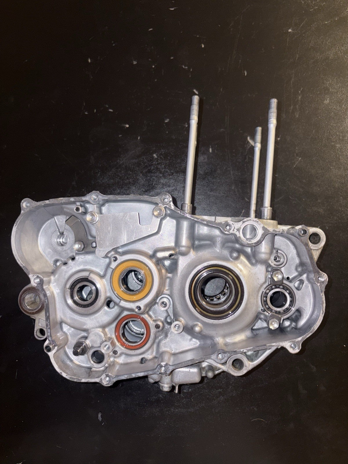 2006 Honda Crf250r OEM Engine Motor Crankcase Cases Block Bottom End Left Right