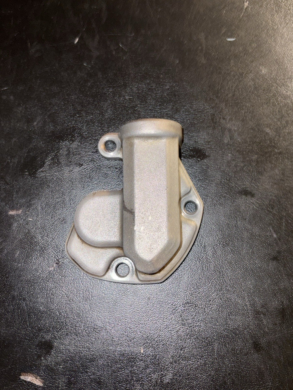 2014 - 2017 KTM Sx85 85 Sx OEM PV Power Valve Linkage Cylinder Cover  Assembly